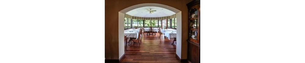 Keef Halla Country House Крумлин Экстерьер фото